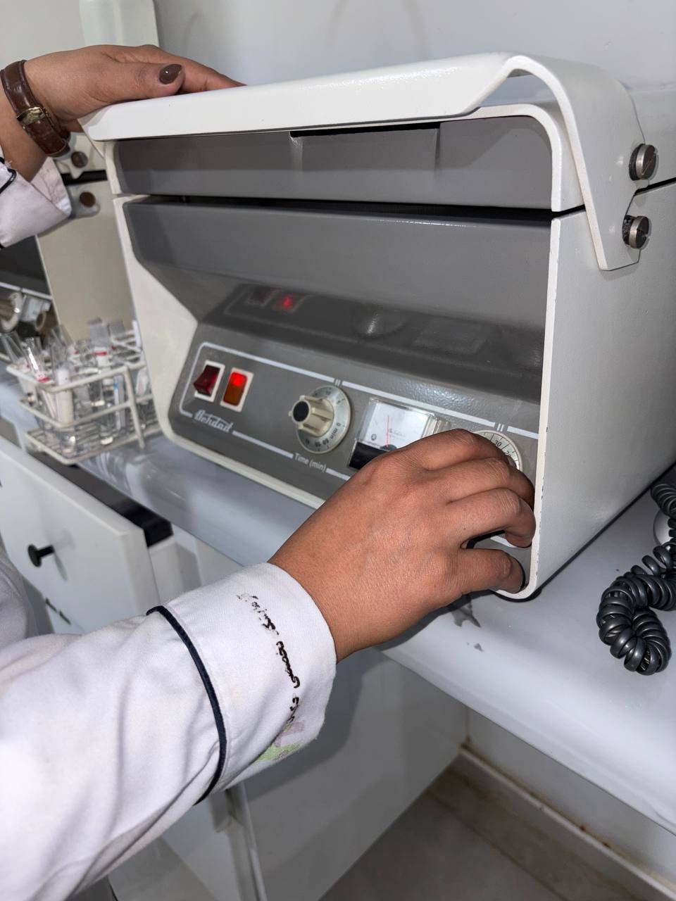 آزمایشگاه حکیمان